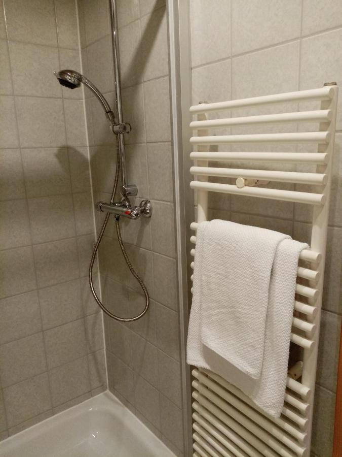 Pension&Gaststätte Sommerfrische Ehrenfriedersdorf Zimmer foto