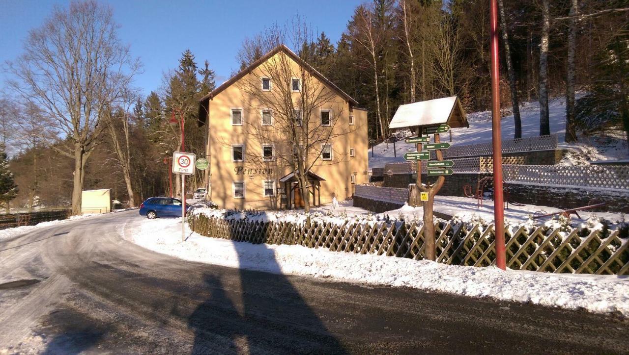 Pension&Gaststätte Sommerfrische Ehrenfriedersdorf Exterior foto